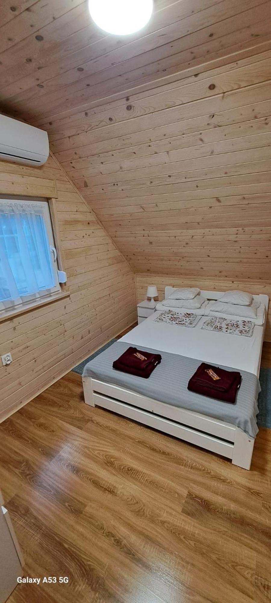 Sloneczne Wzgorze Apartment Lubrza  Ngoại thất bức ảnh